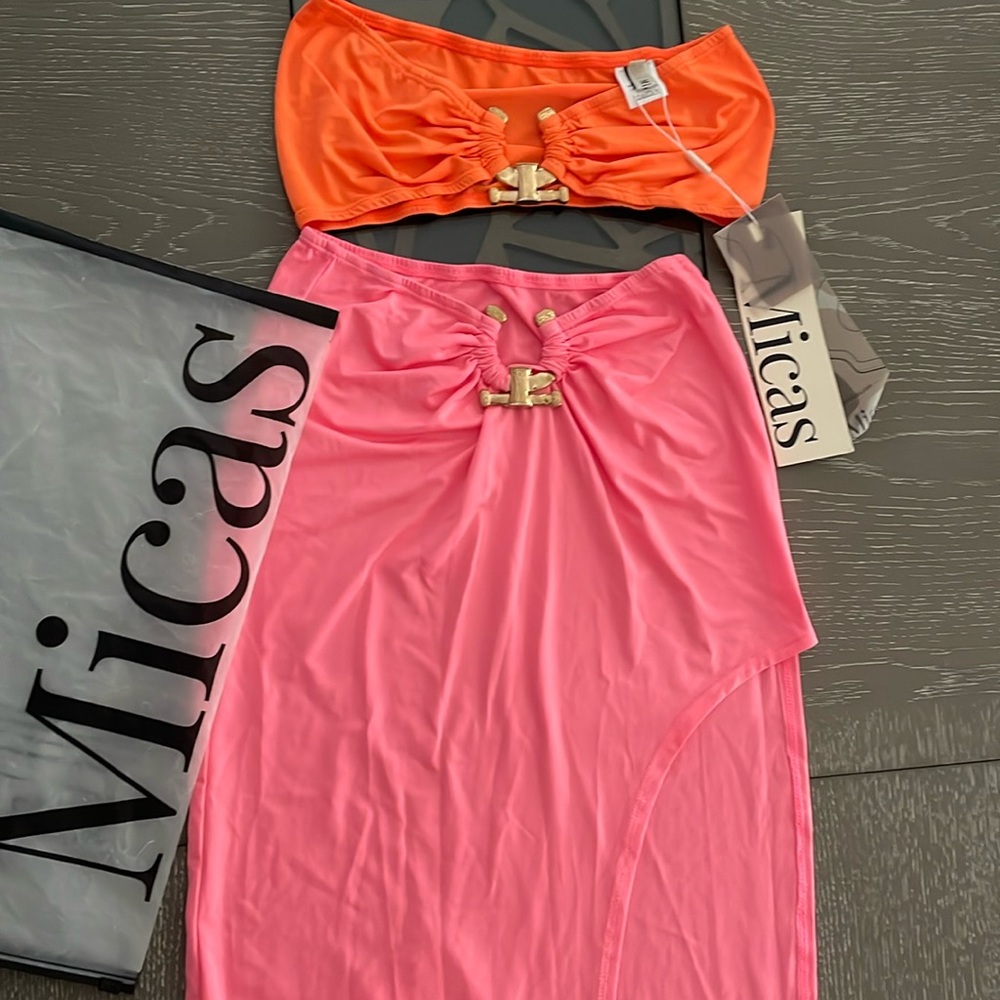 U-ring Crop Tube Top And Asymmetric Slit Skirt Set